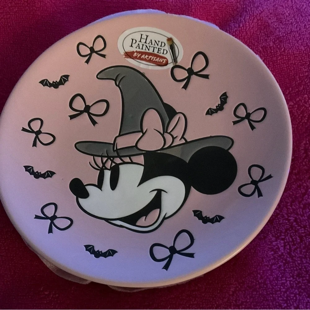 Disney Set of Four, Pink & Black Minnie Mouse Cookie or Appetizer Plate. 6”